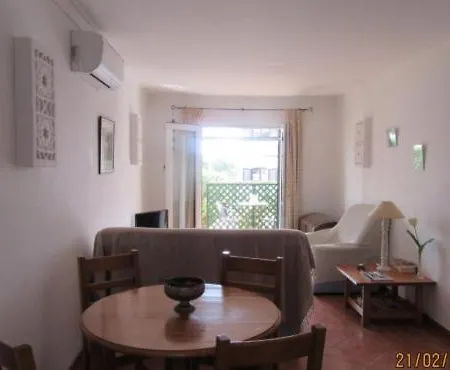 Nice And Quiet T1 In A Tavira Condominium